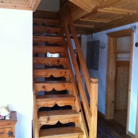 切萨里夫吉奥木屋 *