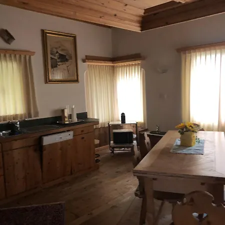 Chalet Chesa Il Rifugio St. Moritz