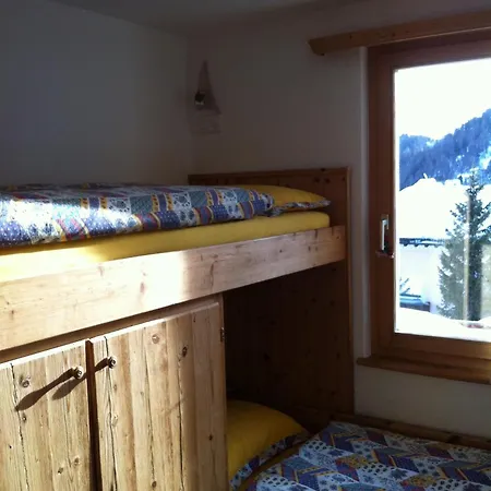 Chesa Il Rifugio Alpesi faház *