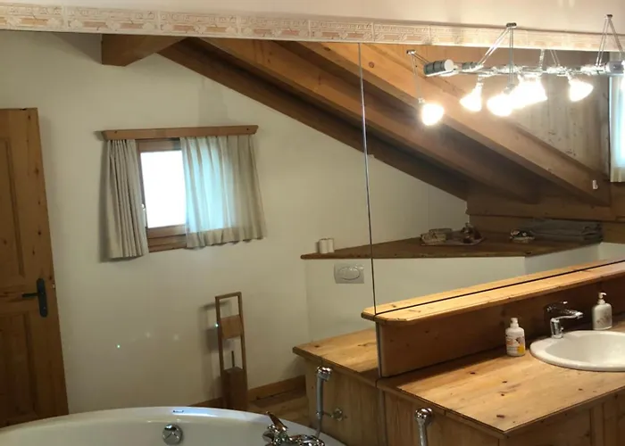 Chesa Il Rifugio Dağ evi *